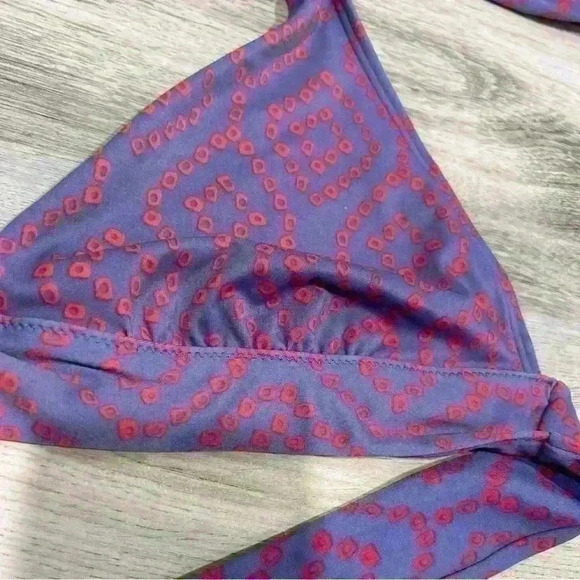 Victoria's Secret Bikini Swimsuit Top Only Halter Tie Purple Red No Pads Size L - Picture 2 of 7